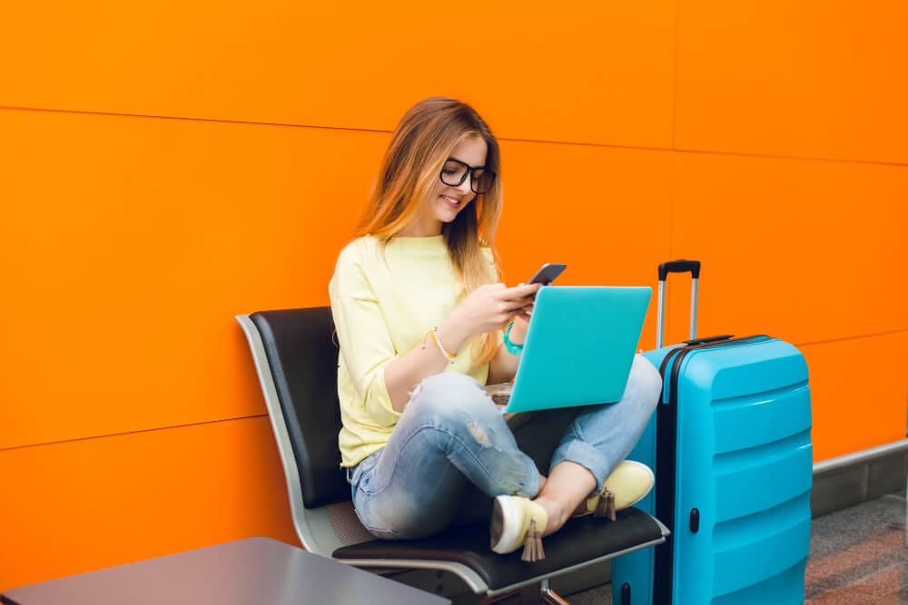 Boosting Agent Efficiency for Better Customer Service With an AI-based Support Bot