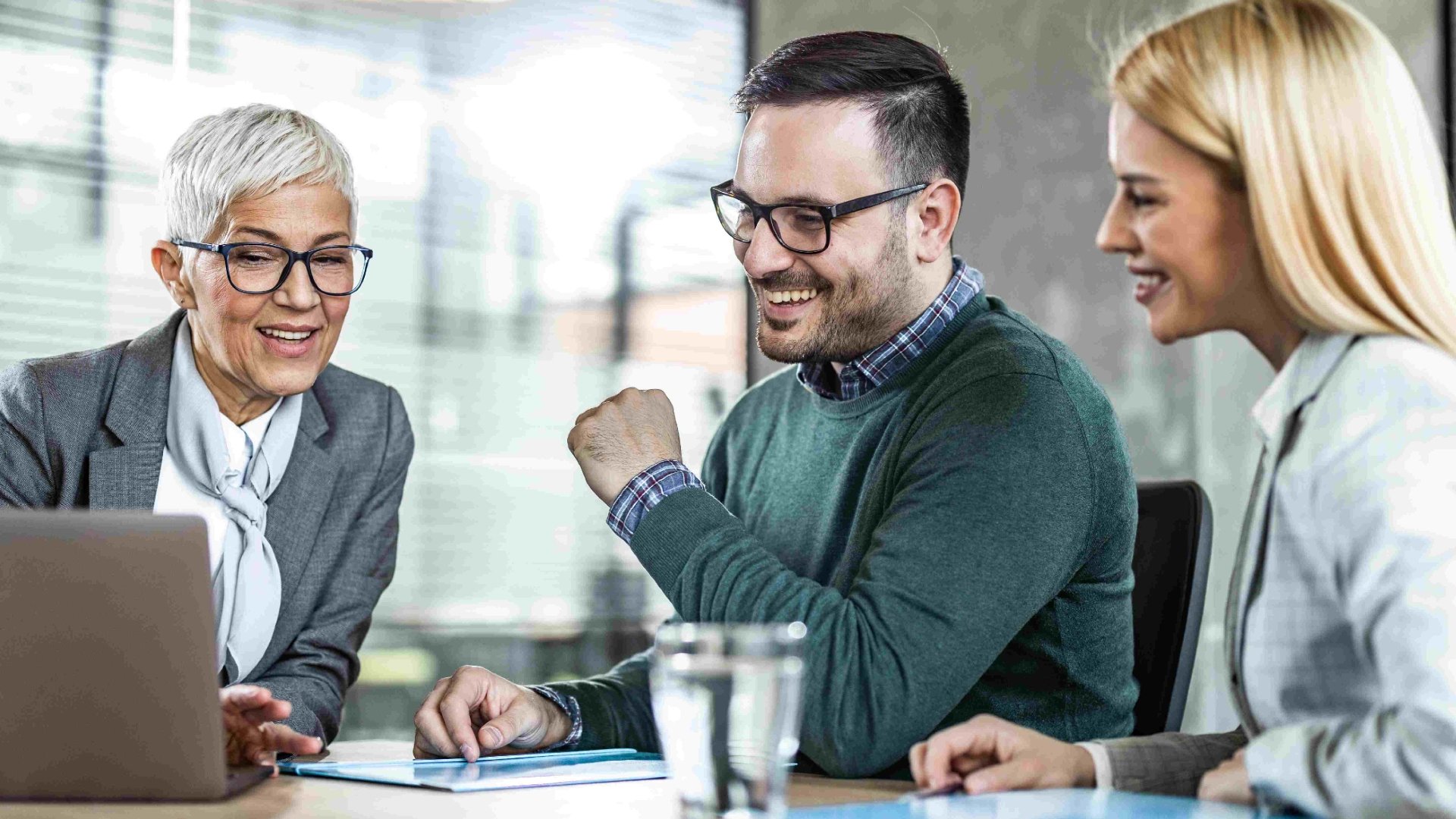 Transform customer service or watch your customers and revenue shrink
